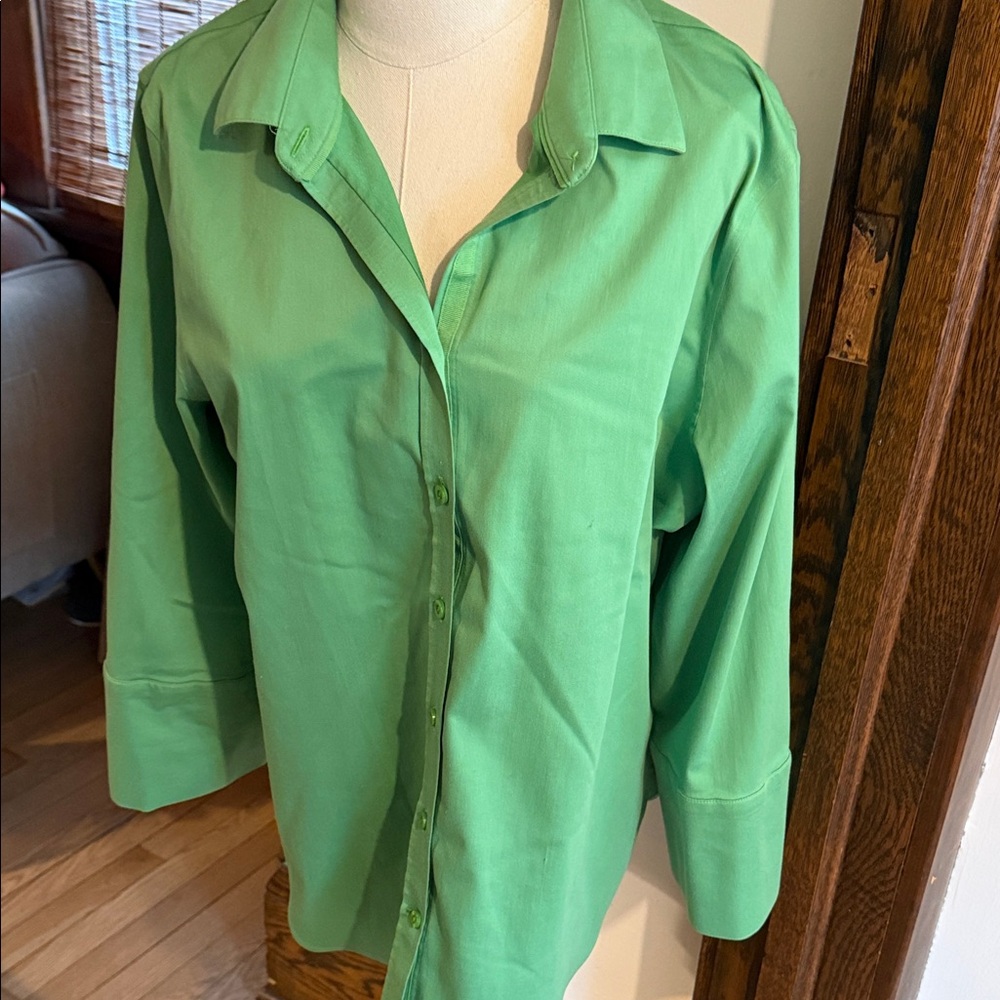 💐Chico's Green Blouse